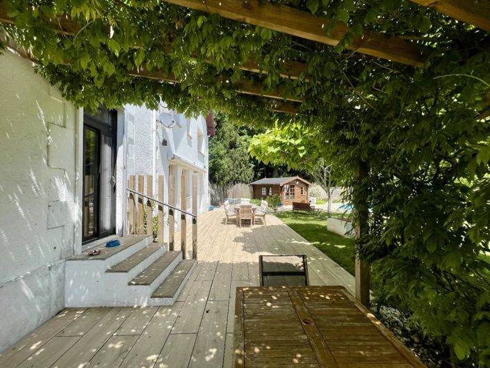 Image No.13-5 Bed Property for sale