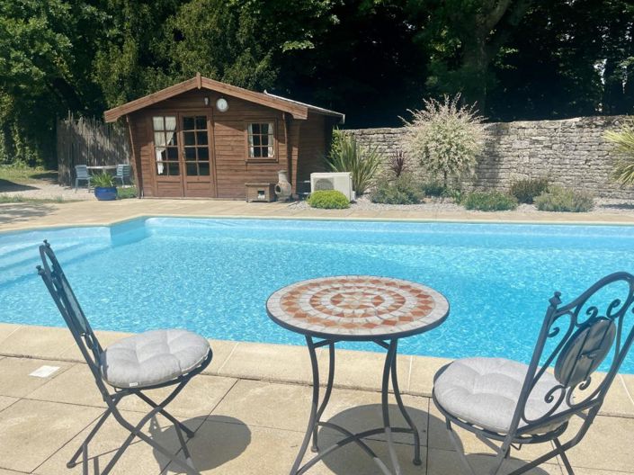 Image No.18-5 Bed Property for sale