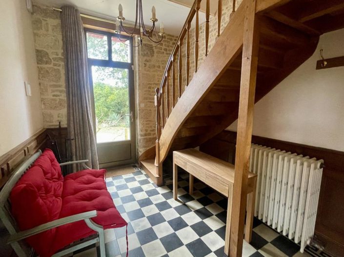 Image No.2-5 Bed Property for sale