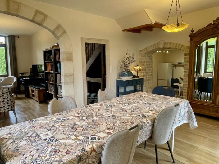 Image No.3-5 Bed Property for sale