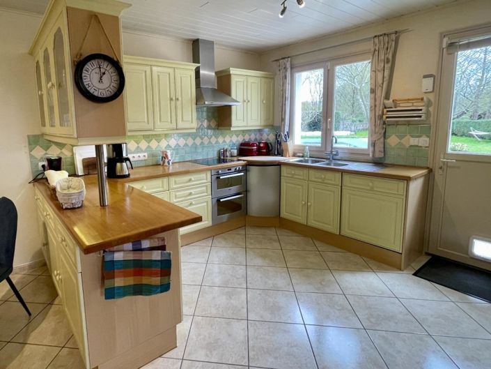 Image No.4-5 Bed Property for sale