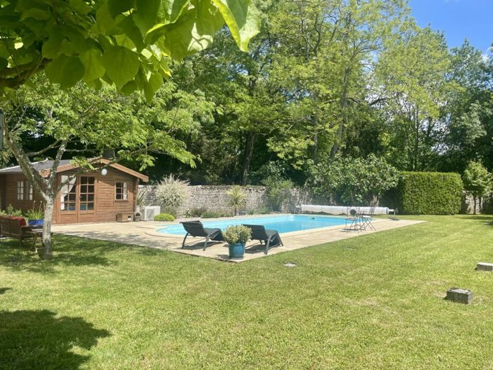 Image No.6-5 Bed Property for sale