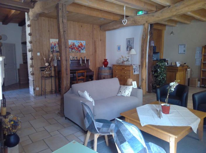 Image No.5-12 Bed House for sale