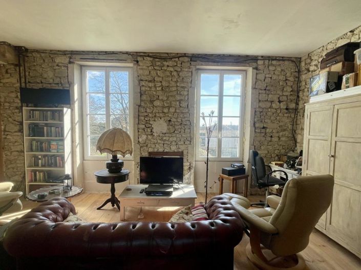 Image No.3-3 Bed House for sale