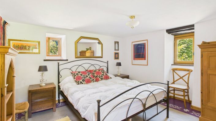 Image No.19-5 Bed House for sale