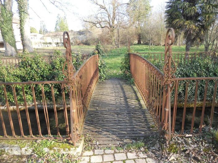 Image No.13-4 Bed Property for sale