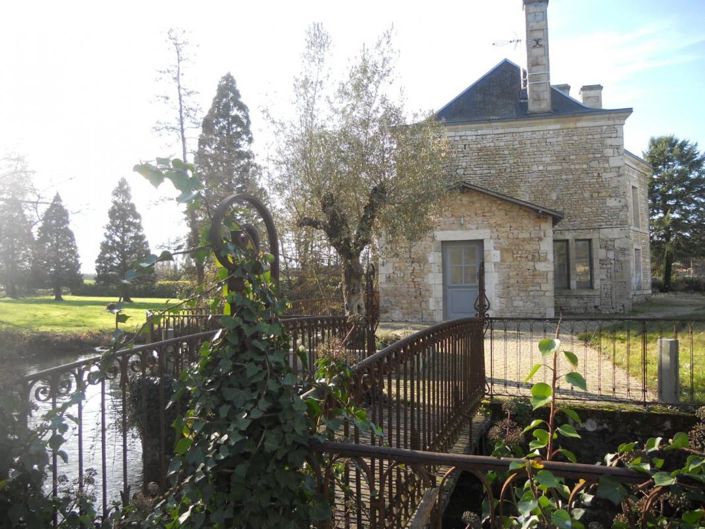 Image No.17-4 Bed Property for sale