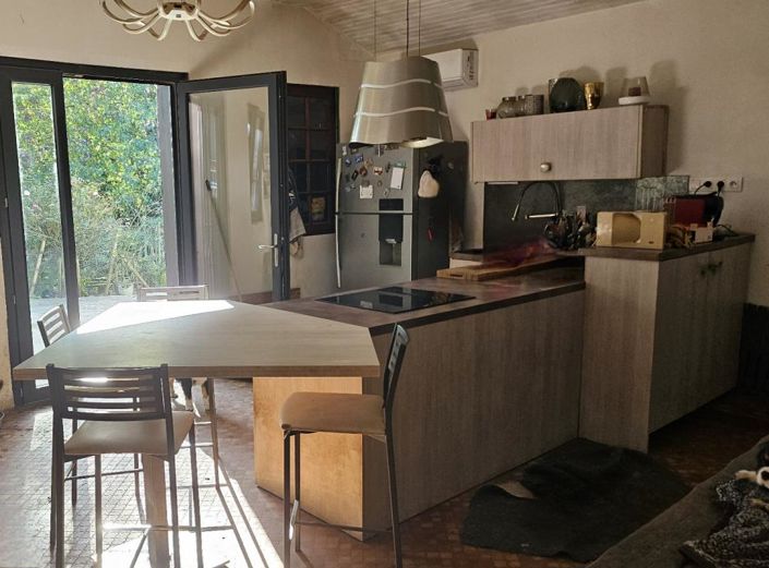 Image No.3-3 Bed Property for sale