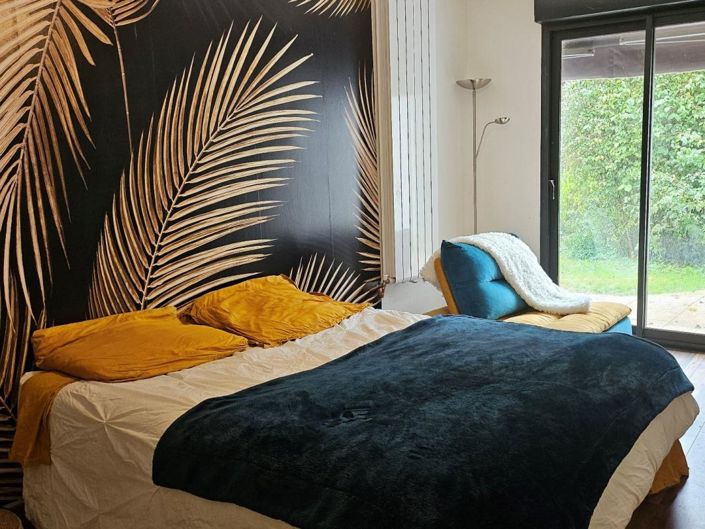 Image No.6-3 Bed Property for sale