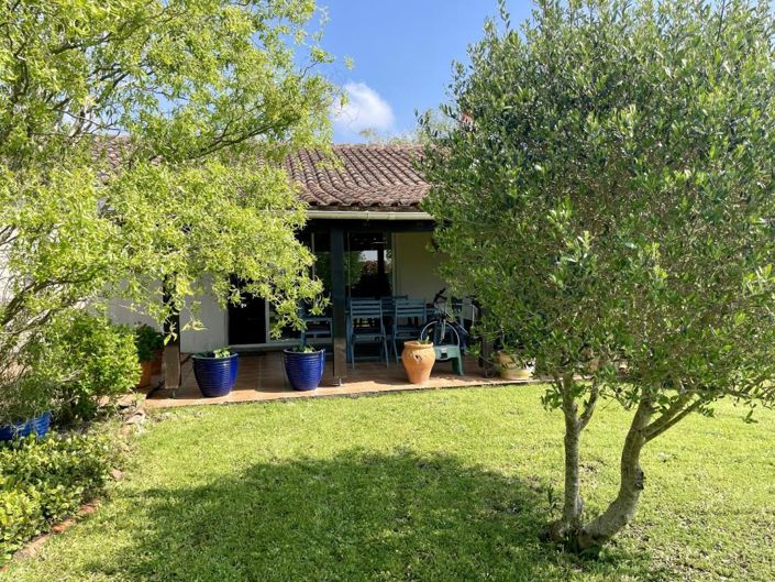 Image No.12-4 Bed Property for sale