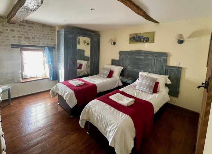 Image No.14-Propriété de 15 chambres à vendre à Néré