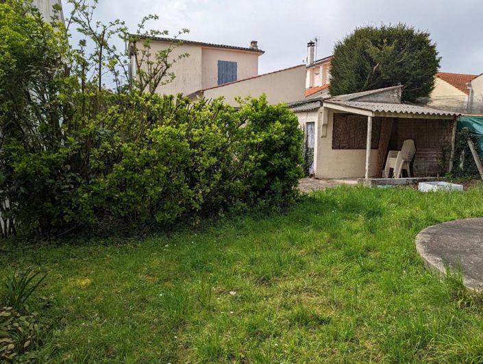 Image No.6-3 Bed Property for sale