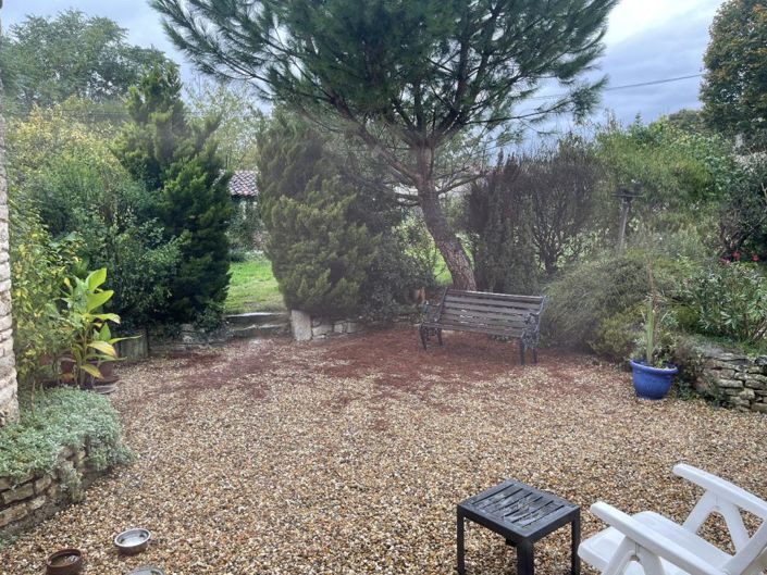 Image No.11-5 Bed Property for sale