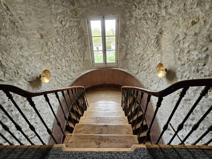 Image No.10-22 Bed House for sale