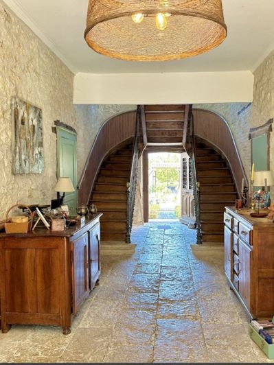 Image No.14-22 Bed House for sale