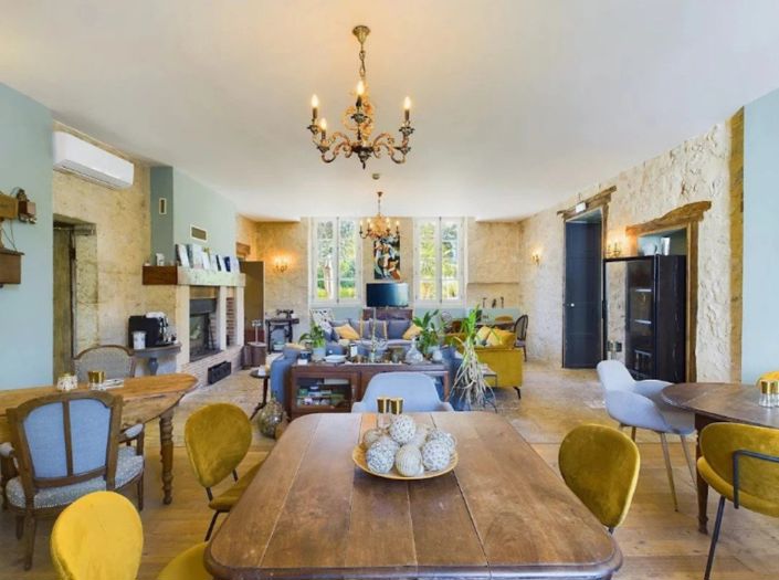 Image No.7-22 Bed House for sale