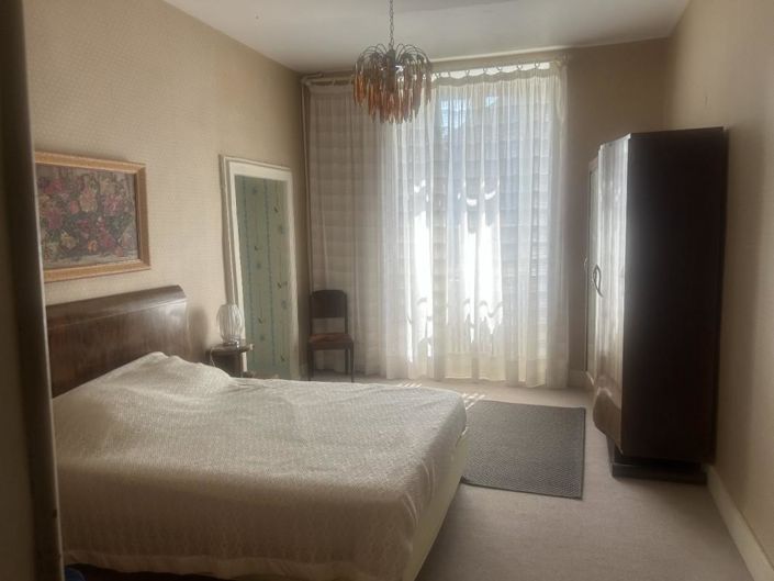 Image No.13-5 Bed Property for sale