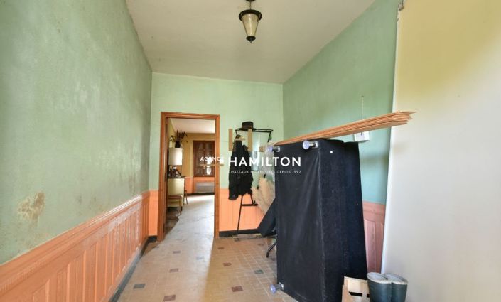 Image No.11-10 Bed Property for sale