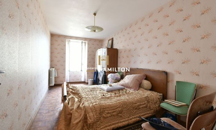 Image No.14-10 Bed Property for sale