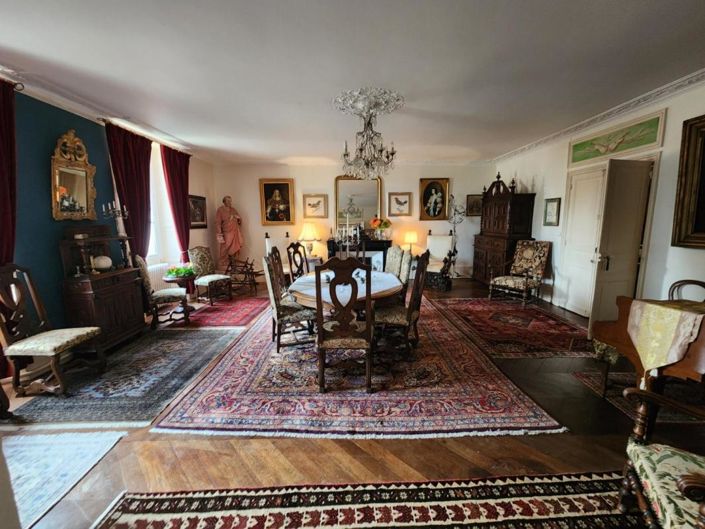 Image No.6-9 Bed House for sale