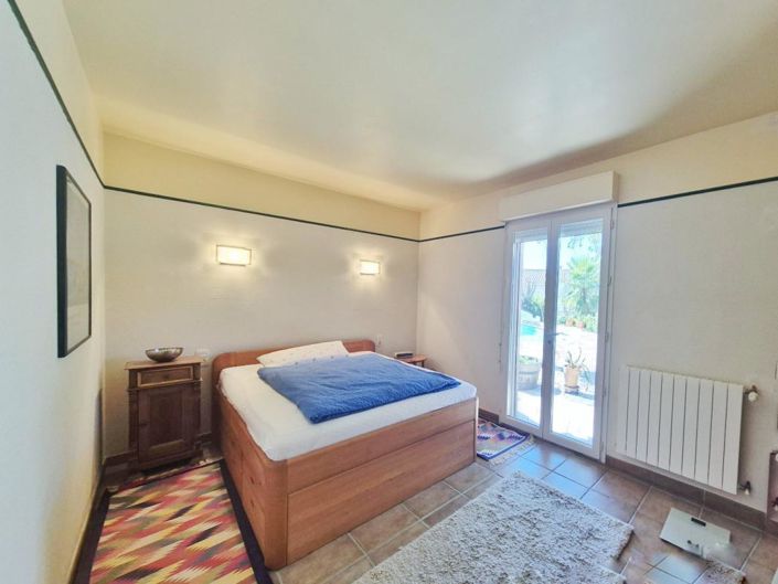 Image No.14-4 Bed House for sale