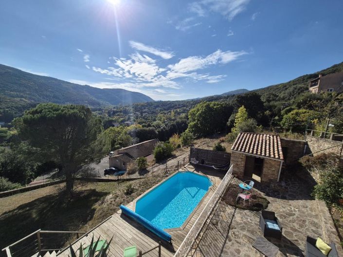 Image No.17-4 Bed Property for sale