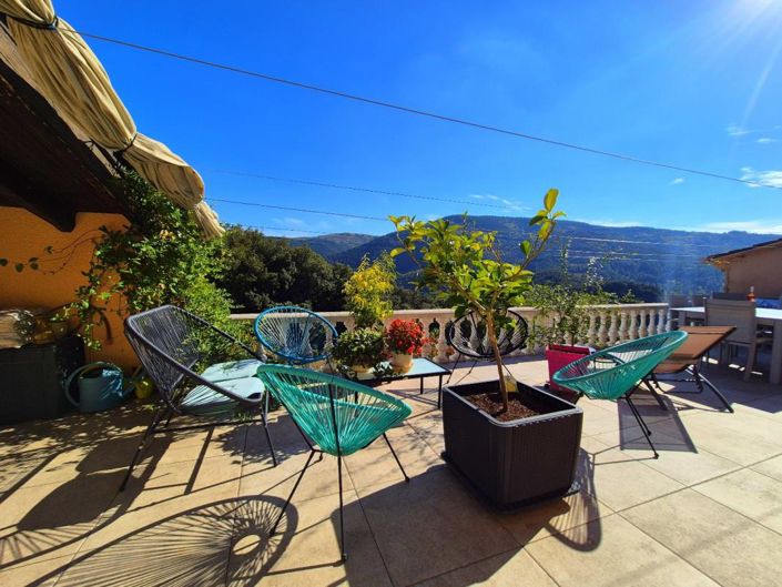 Image No.4-4 Bed Property for sale