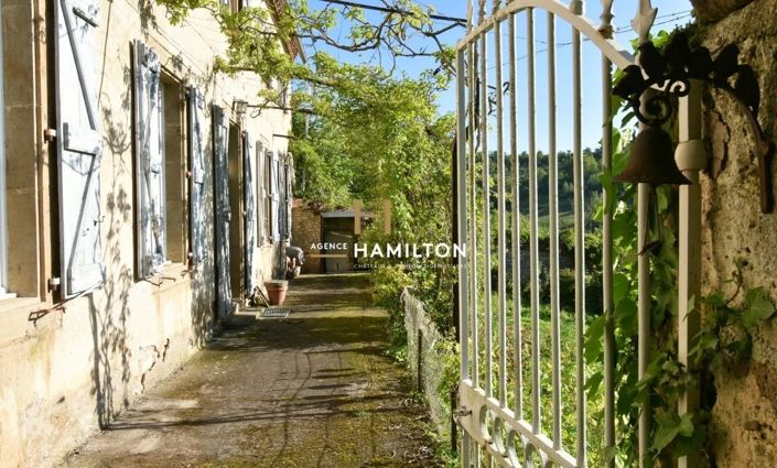 Image No.1-3 Bed Property for sale