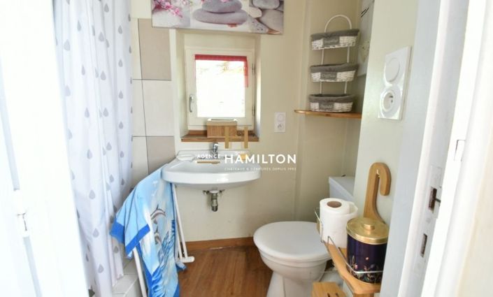 Image No.13-3 Bed Property for sale