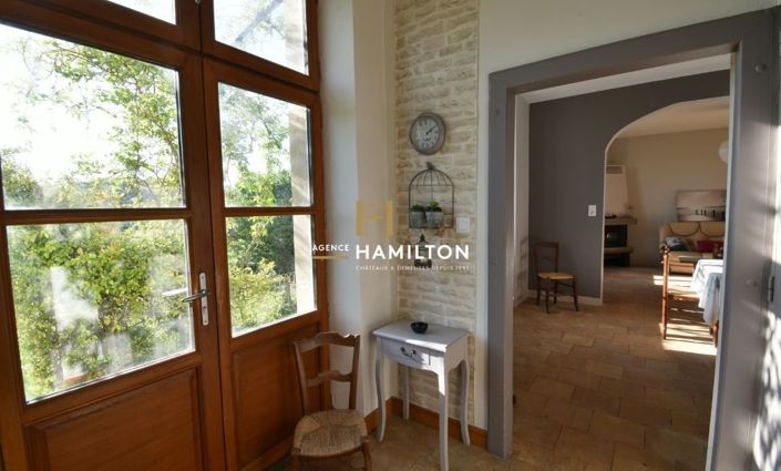 Image No.5-3 Bed Property for sale