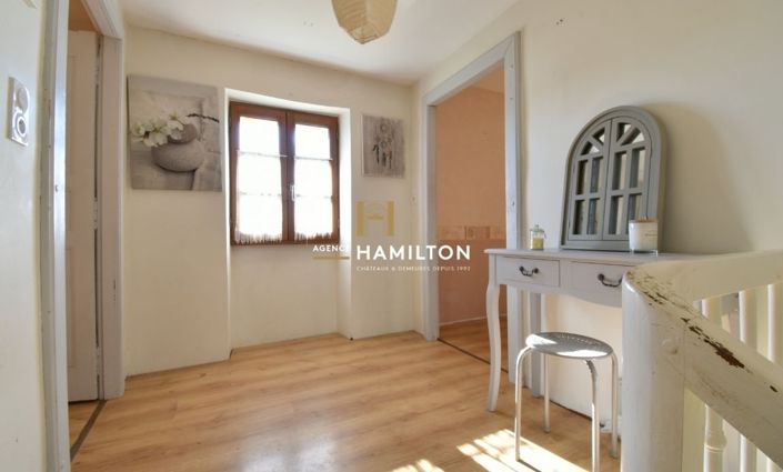 Image No.8-3 Bed Property for sale