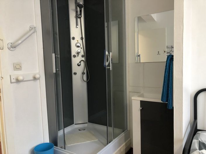 Image No.8-Propriété de 3 chambres à vendre à Ruffec