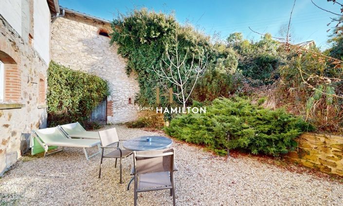 Image No.13-8 Bed Property for sale