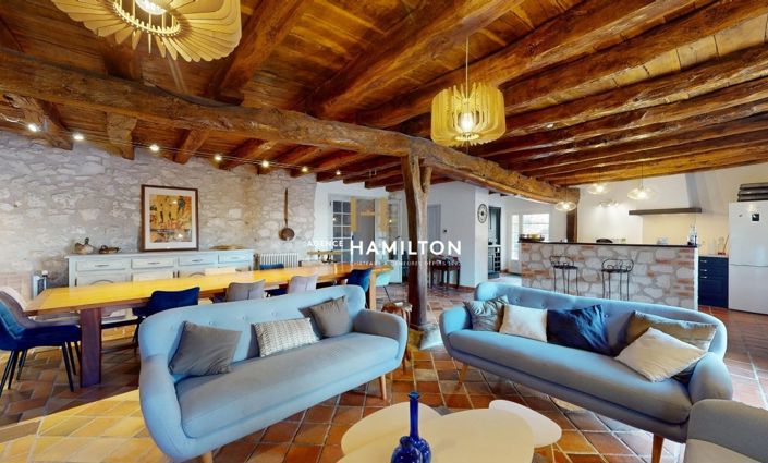 Image No.7-8 Bed Property for sale