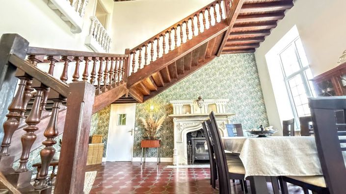 Image No.3-11 Bed Property for sale