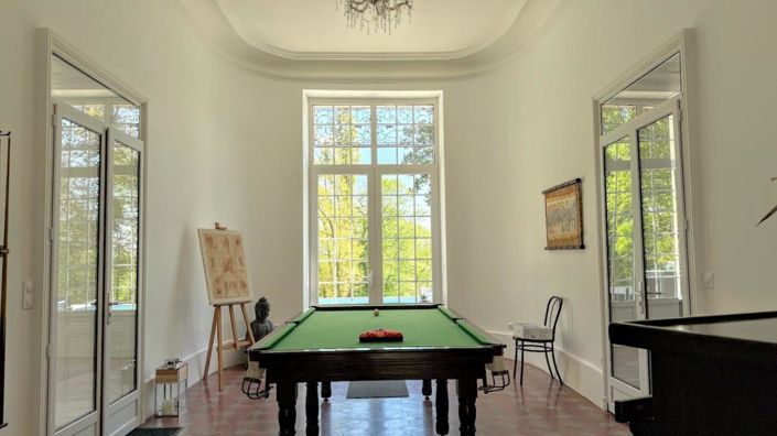 Image No.5-11 Bed Property for sale