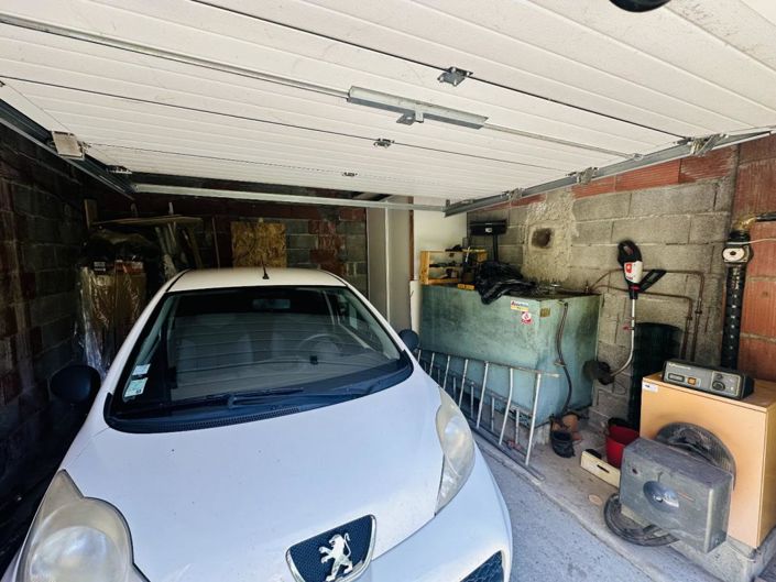 Image No.17-2 Bed Property for sale