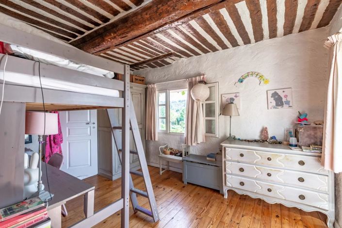 Image No.13-4 Bed Property for sale