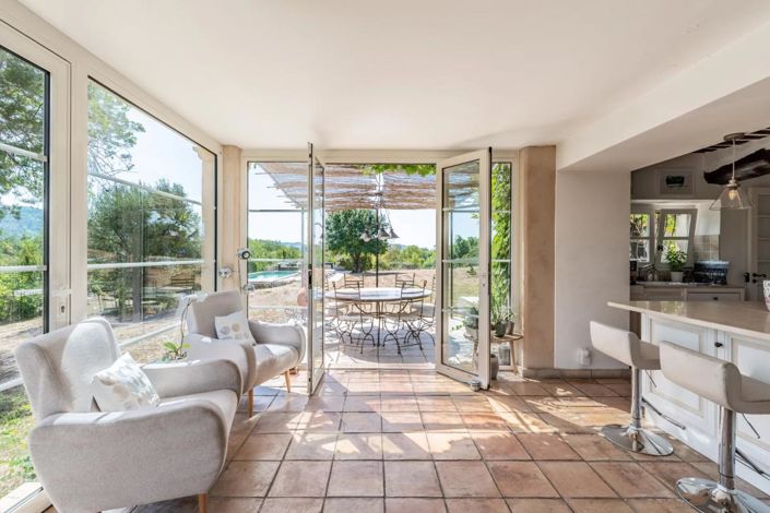 Image No.5-4 Bed Property for sale