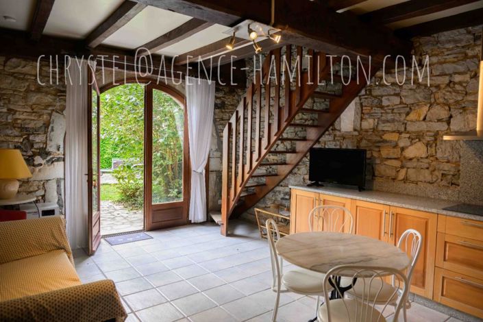 Image No.8-11 Bed House for sale