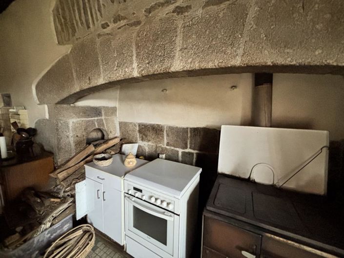 Image No.18-5 Bed Property for sale