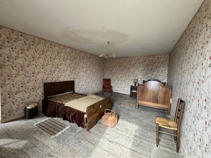 Image No.3-5 Bed Property for sale