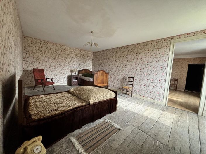 Image No.5-5 Bed Property for sale