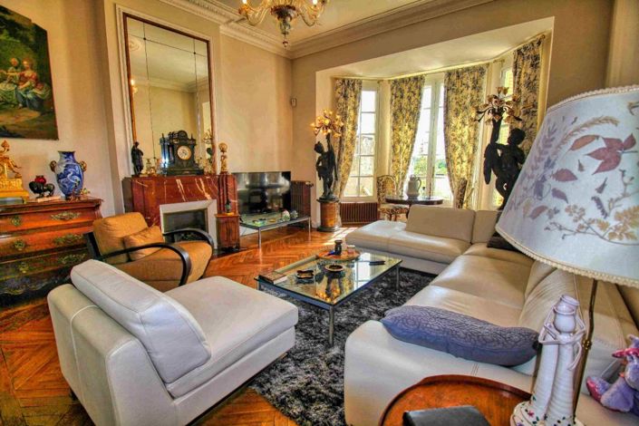 Image No.3-5 Bed Property for sale