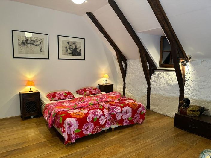 Image No.13-5 Bed Property for sale