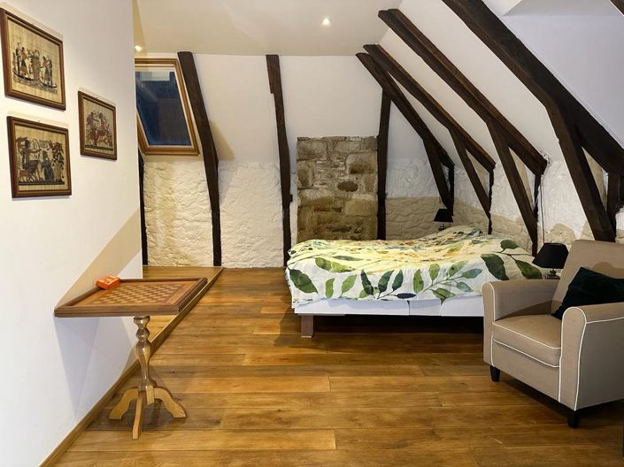 Image No.15-5 Bed Property for sale