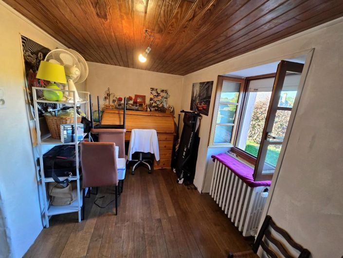 Image No.11-3 Bed House for sale