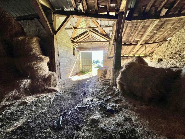 Image No.11-2 Bed Property for sale