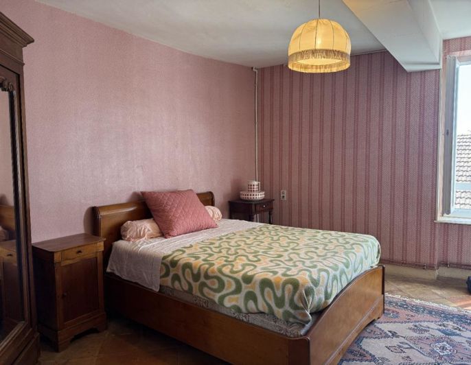 Image No.15-4 Bed Property for sale