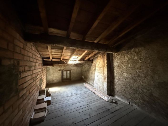 Image No.18-4 Bed Property for sale